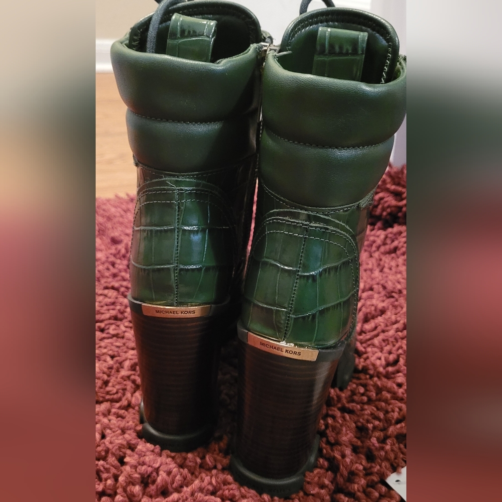 Brand new without box Michael Kors boots - Picture 4 of 5